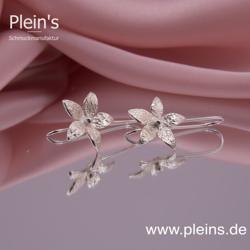 Blüten Ohrringe aus Silber, Sternblüte, Silberstaub